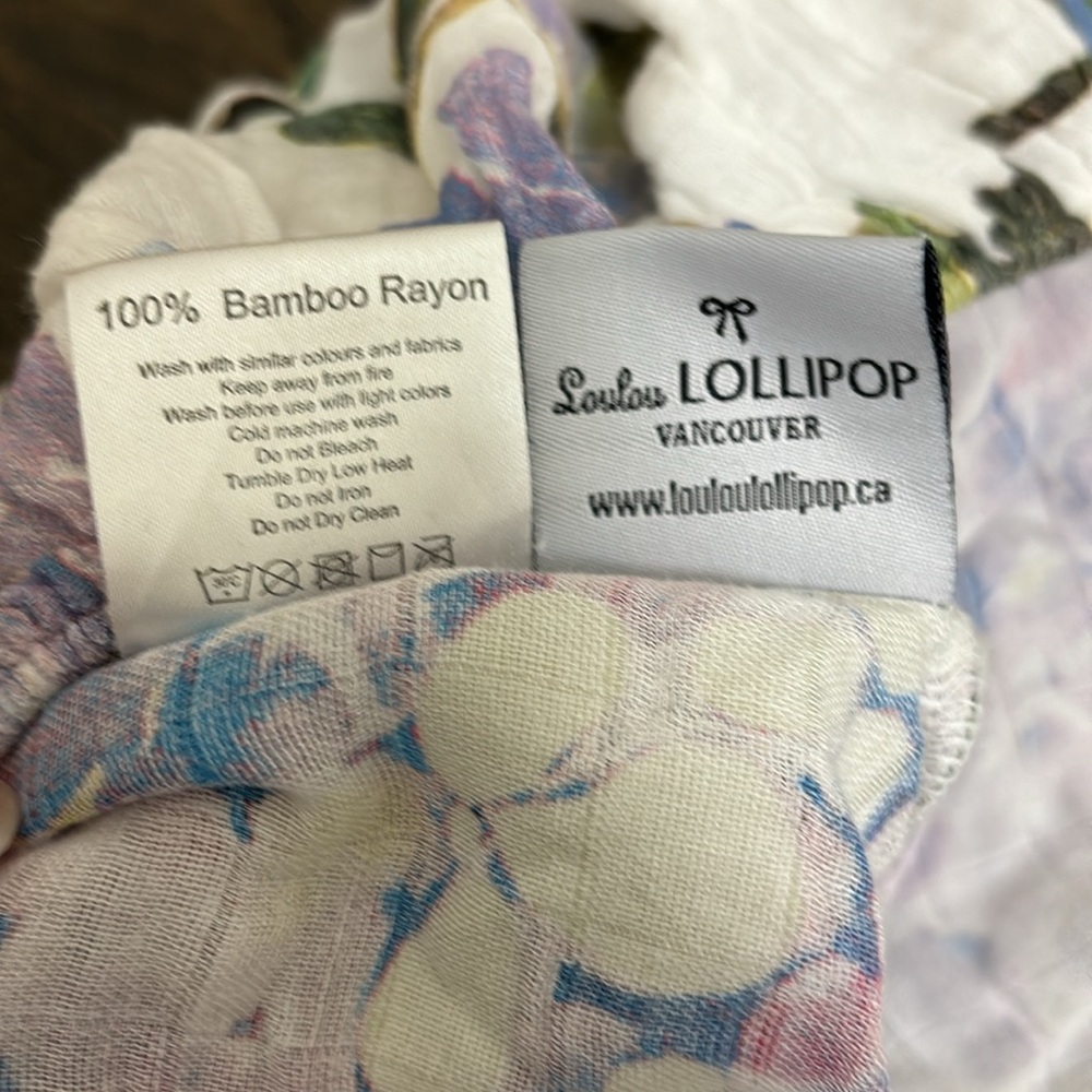 Loulou Lollipop Hydrangea Crib Sheet for Baby Girls - Picture 4 of 6